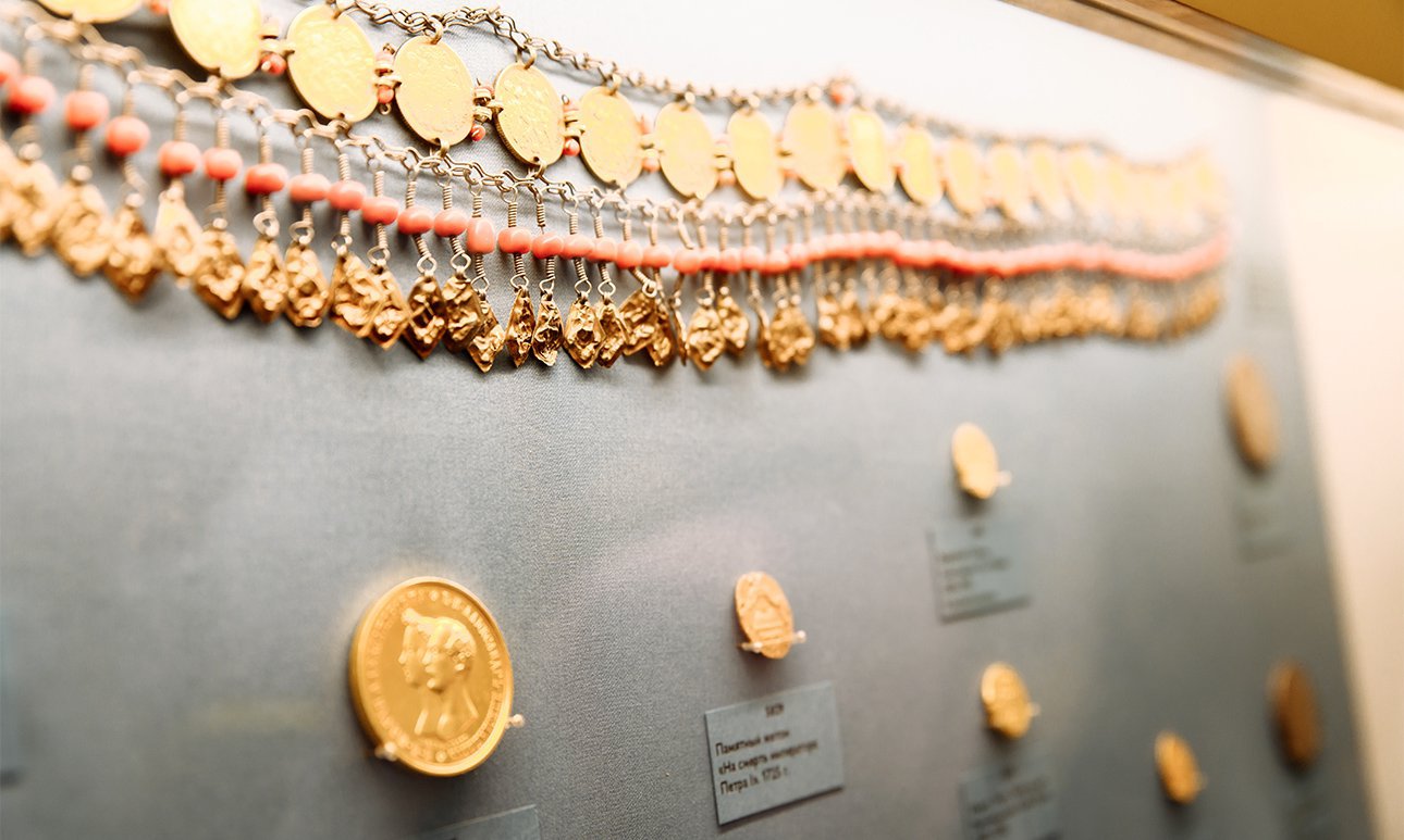 Выставка «Тайные знаки и символы на монетах». Фото: Музей Международного нумизматического клуба