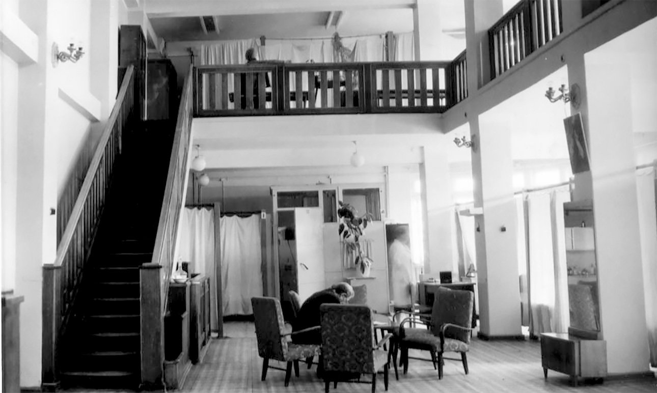 Физиотерапевтическогий зал поликлиники. 1980-е гг. Фото: Музей истории Екатеринбурга