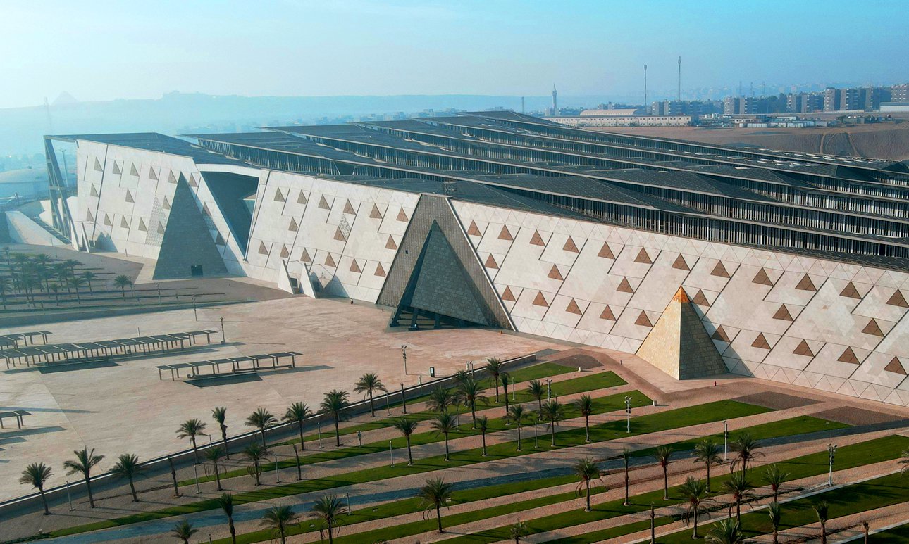 Большой Египетский музей, на строительство которого был потрачен $1 млрд, официально открылся 1 ноября. Фото: Grand Egyptian Museum