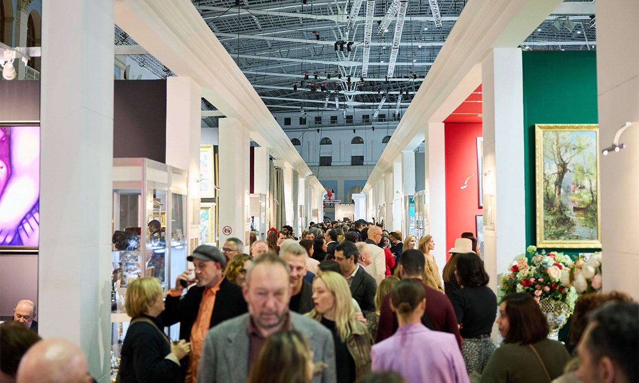 51-й Российский антикварный салон & Lifestyle «Искусство интерьера» в Гостином Дворе.  Фото: пресс-служба 51 Российского Антикварного Салона & 11 Lifestyle «Искусство интерьера»