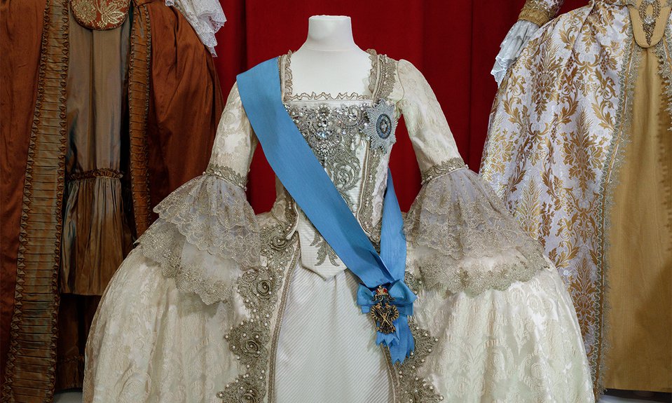 Выставка кинокостюмов, организованная проектом ПАО «Газпром» «Друзья Петербурга». Фото: пресс-служба Дней Эрмитажа