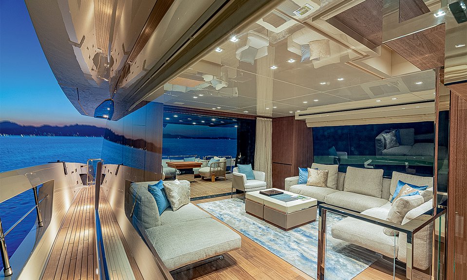 Интерьер яхты Sanlorenzo SX76.  Фото: Sanlorenzo