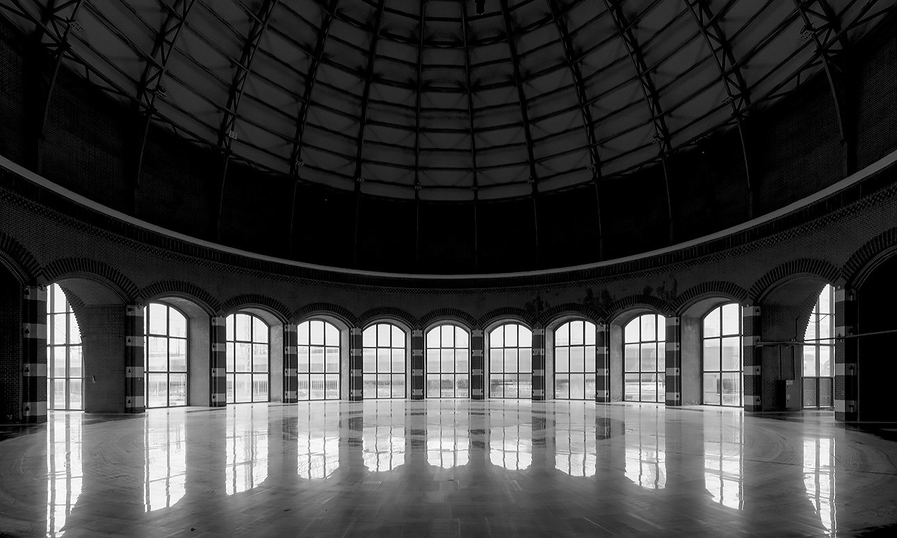 Мультифункциональная площадка «Тон-центр» в здании бывшего кругового депо Ленинградского вокзала.  Фото: MR Group