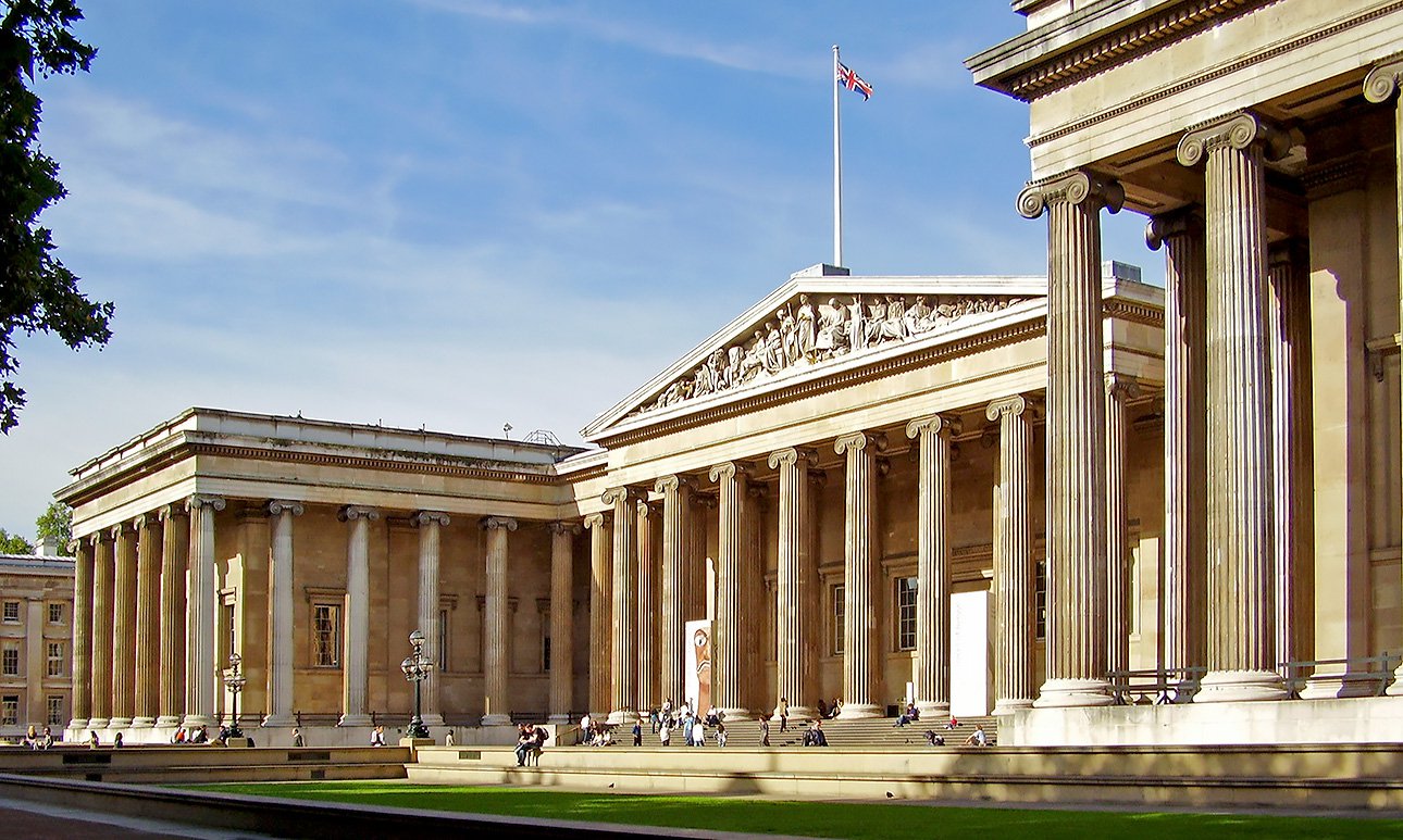 Главный фасад здания Британского музея. Архитектор Роберт Смёрк. 1823–1847 годы. Фото: Wikimedia