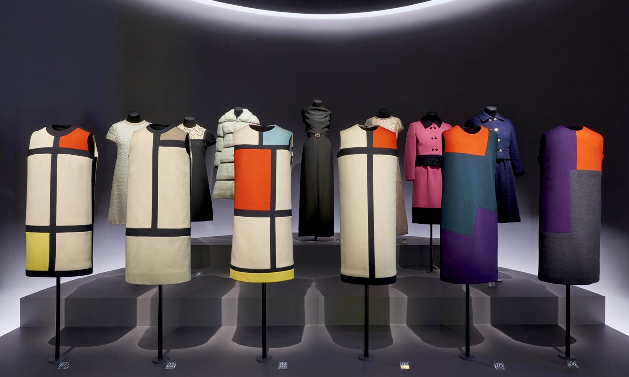 В 1965 году Ив Сен-Лоран создал коллекцию «Мондриан».  Фото: Thierry Ollivier/Yves Saint Laurent museum