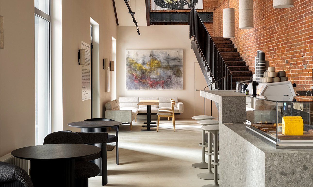 Новое пространство школы masters, оформленное испанским мебельным брендом Andreu World.  Фото: masters