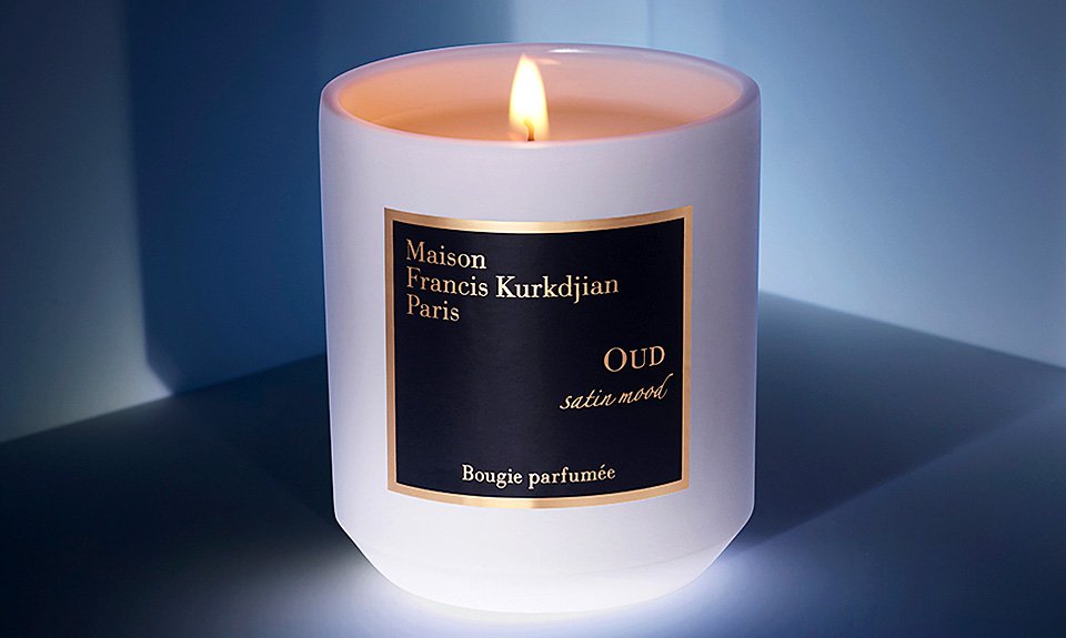 Свеча из линейки OUD Satin Mood. Фото: Maison Francis Kurkdjian