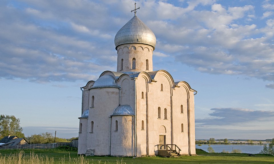 Церковь Спаса на Нередице. Фото: Сергей Бойков/Фотобанк Лори