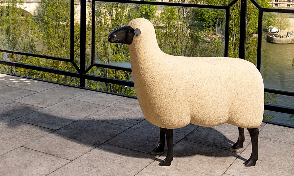 Одна из овец Франсуа-Ксавье Лаланна, выставленная на торги, которые состоятся 24 мая. Фото: Sotheby’s