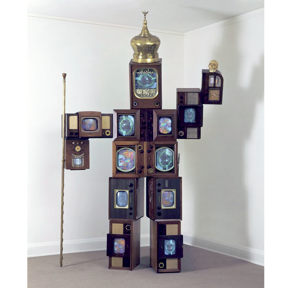 Нам Джун Пайк. «Робот Гамлет». 1965. Фото: Chrysler Museum of Art