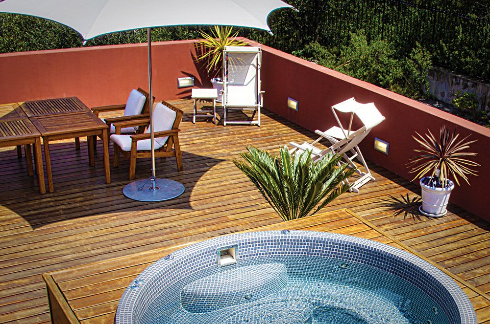 Терраса Duplex suite. Фото: Отель Monte-Carlo Beach.