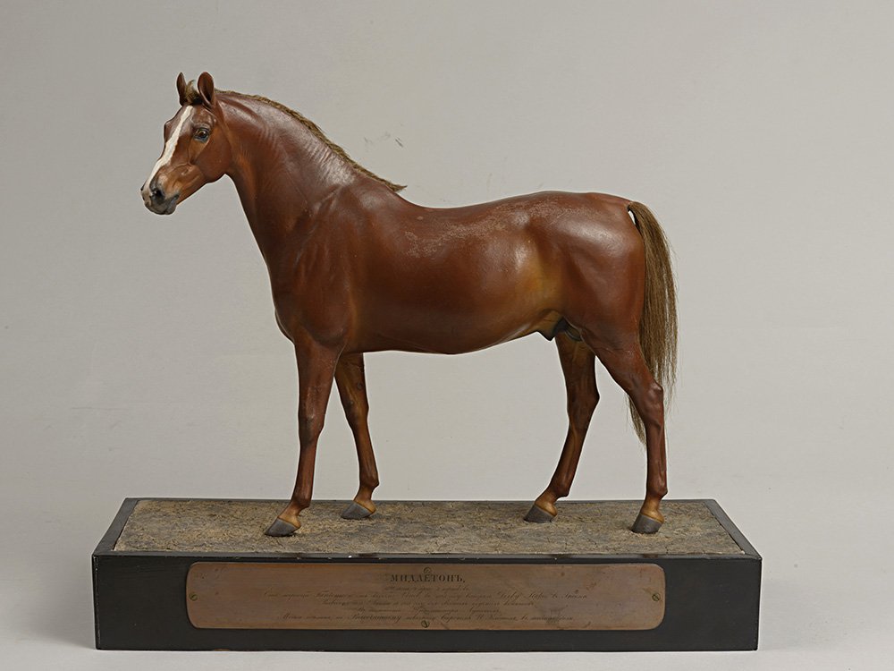 Гипсовая конная статуэтка работы Петра после реставрации. Фото: Государственный Эрмитаж