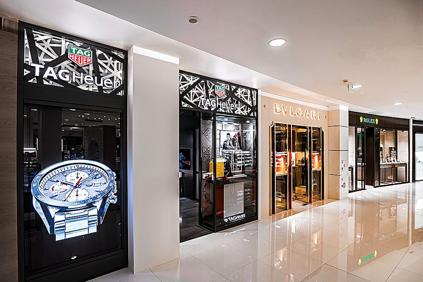 Бутик TAG Heuer x Bvlgari в галереях «Времена года»
