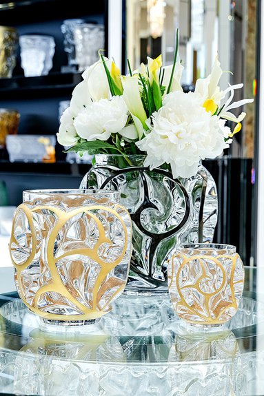 Вазы Tourbillons от Lalique