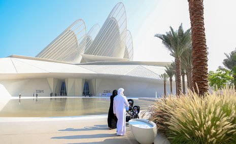 Динозавры и ловцы жемчуга: в Абу-Даби открыли два музея