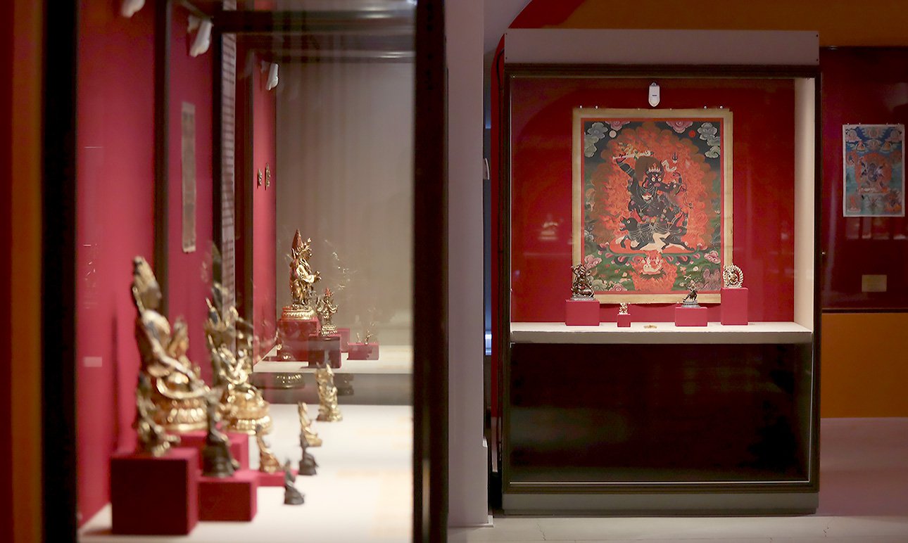 Выставка «Драгоценность в лотосе» в Манеже Малого Эрмитажа.  Фото: Государственный Эрмитаж