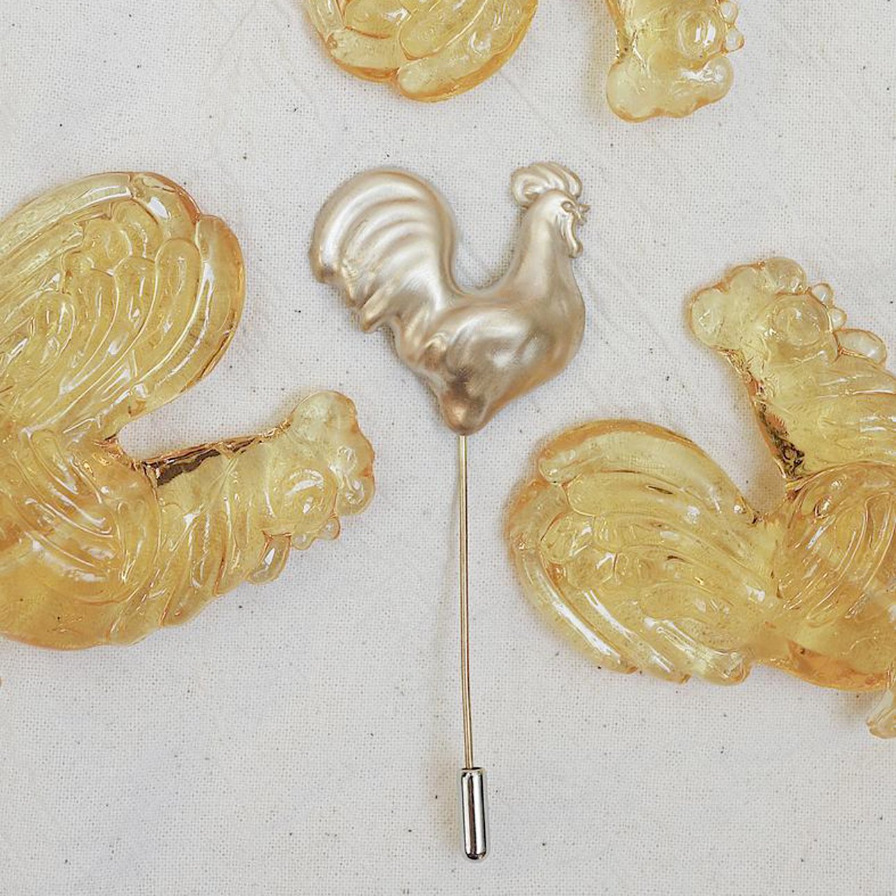 Брошь «Петушок». Alekseev Jewelry. Фото: Alekseev Jewelry