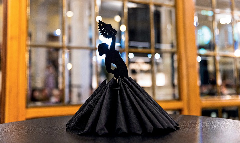 «Референсы». Поп­-ап­ выставка в пространстве театра «Новая опера».  Фото: ММОМА