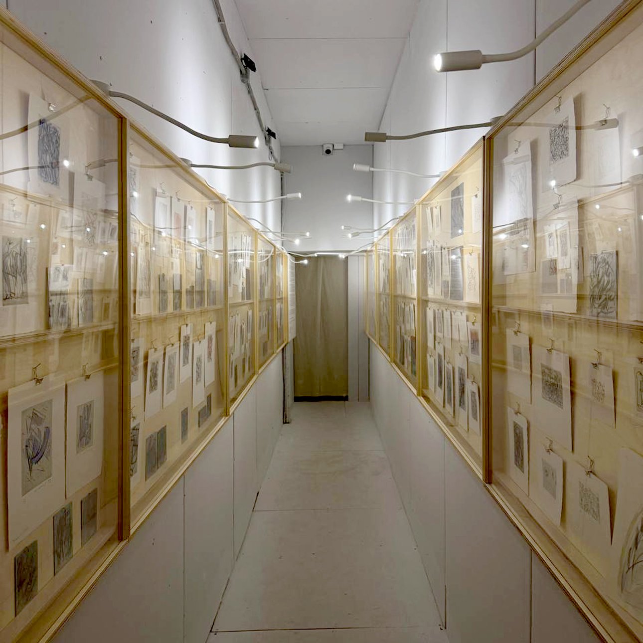 Выставка Олега Кудряшова в пространстве «КВ-7» музея «Полторы комнаты». Фото: Музей «Полторы комнаты»