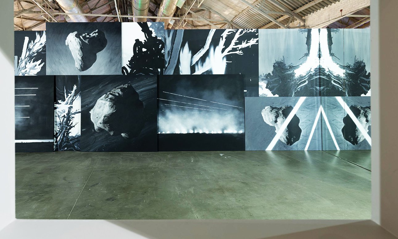 Владимир Логутов. «Так» на выставке на выставке «Это было со мной».  Фото: Денис Лапшин/ЦСИ Винзавод