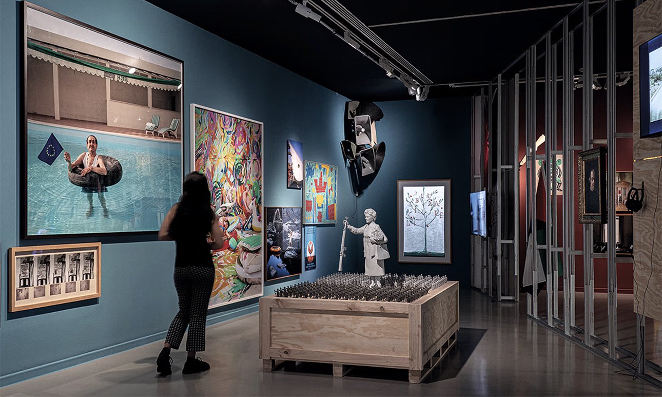 Выставка «Беспокойство. Свобода и демократия» в La Casa Encendida.  Фото: Maru Serrano