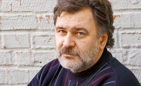 Константин Батынков: «Я всю жизнь рисую то, что я рисовал, сидя в школе на последней парте»