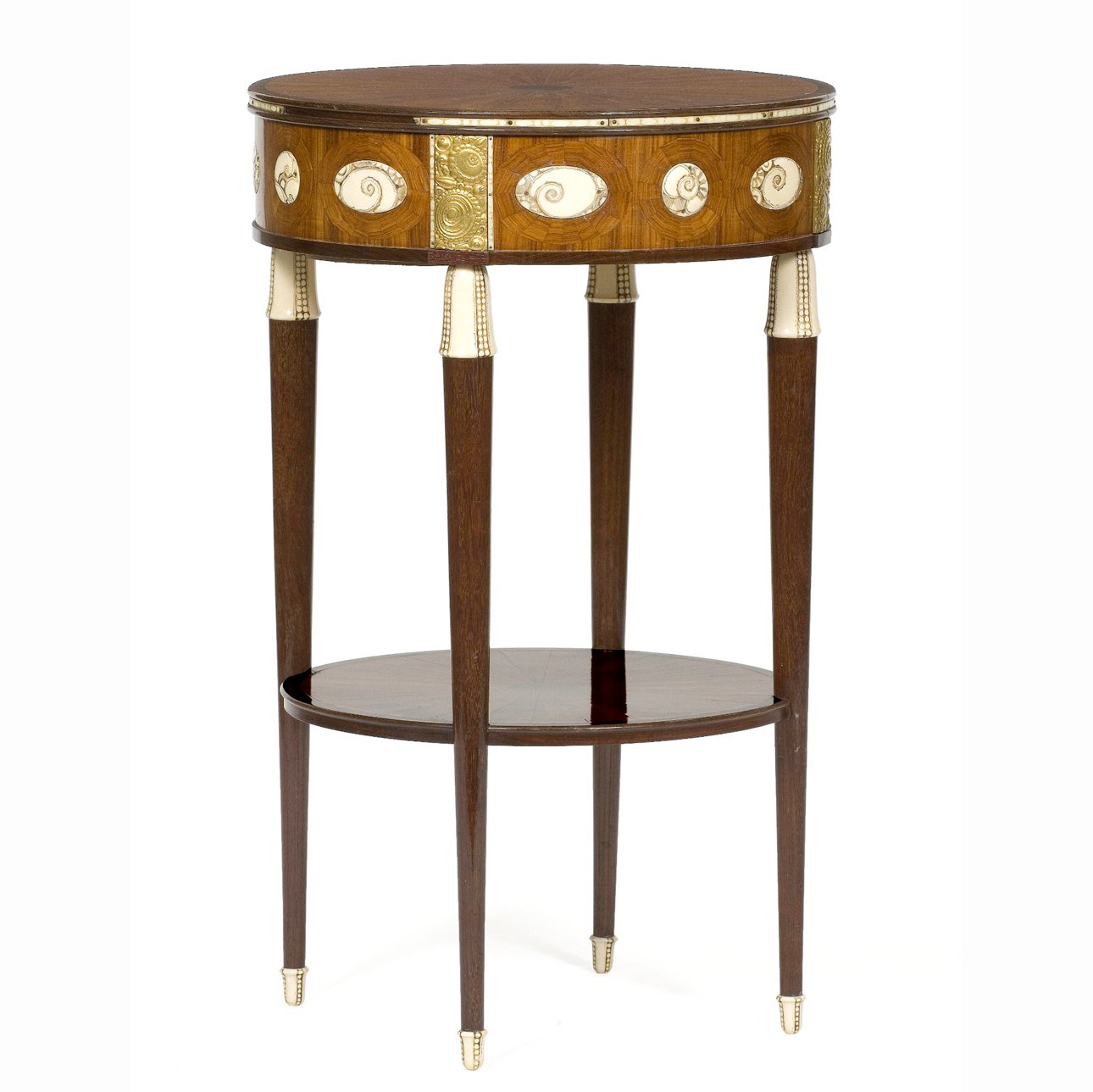 Столик с декором Клемана Мере. 1922.  Фото: Christophe Dellière/Les Arts Décoratifs