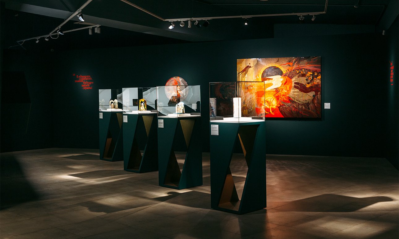 Выставка «Лаки. Большая история в миниатюре: Федоскино, Палех, Мстёра и Холуй» в музее «Новый Иерусалим».  Фото: Государственный историко-художественный музей «Новый Иерусалим»