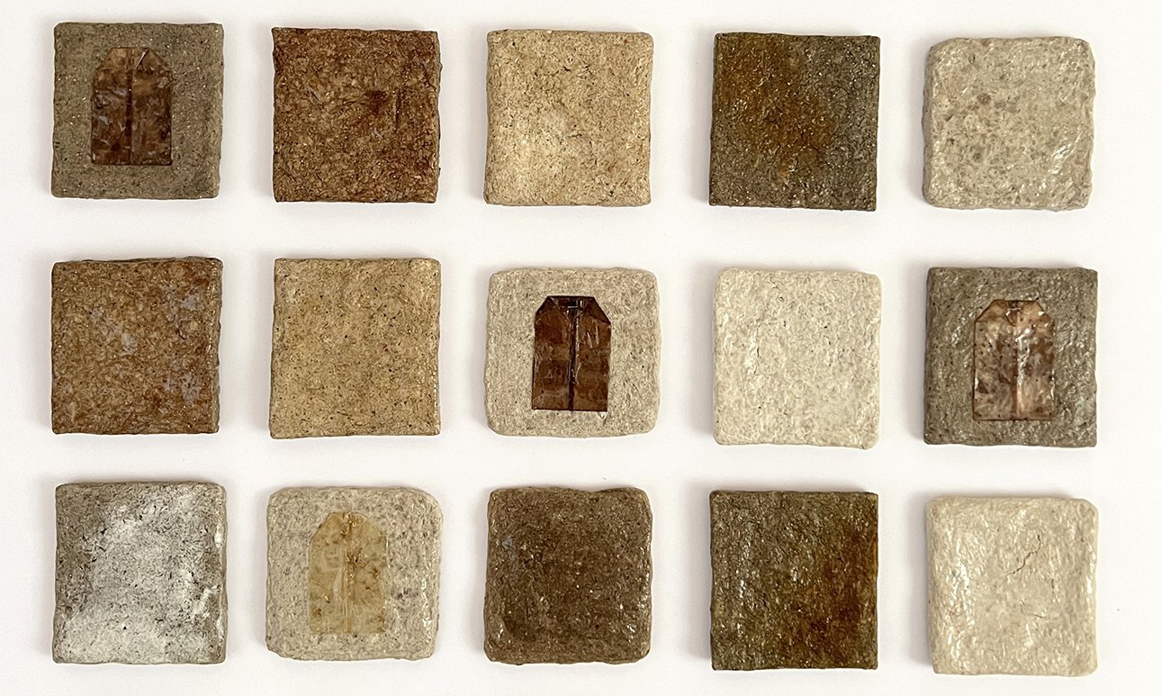 Мария Борисенкова. «Плиточки повседневности». Фото: КВЦ «Рында»