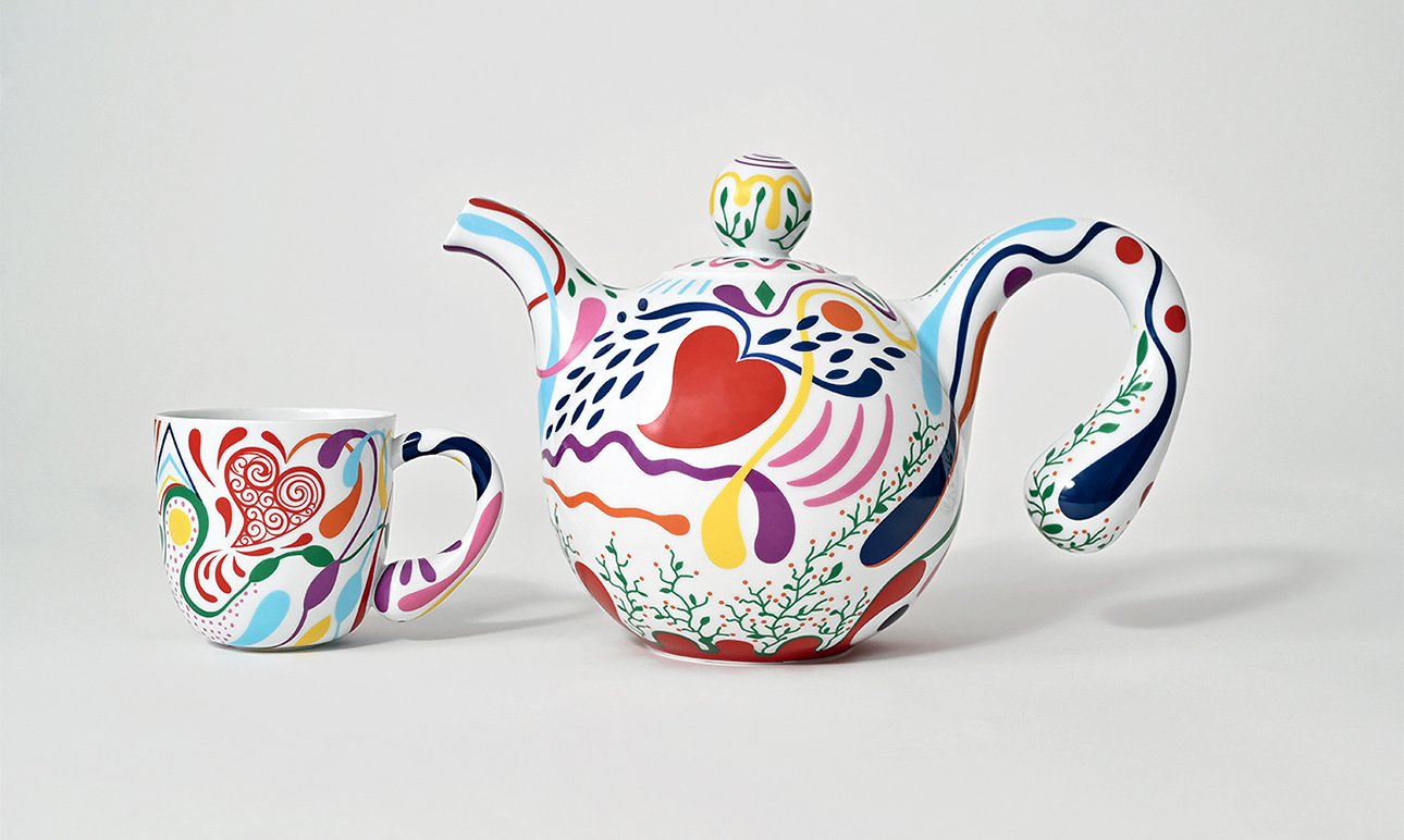 Предметы из капсульной коллекции Thé Dansant, созданной брендом Bernardaud в коллаборации с художницей Жоаной Вашконселуш.  Фото: Maison & Objet