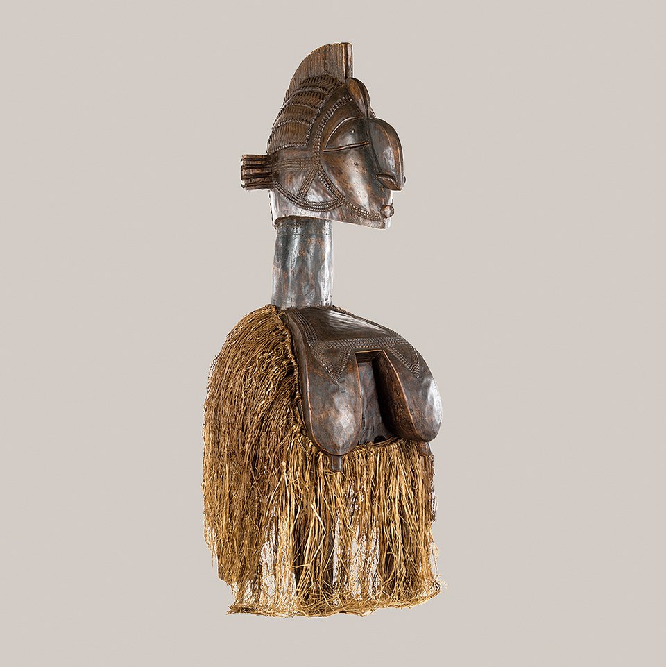 Маска д‘мба.  Фото: пресс-служба музея «ЗИЛАРТ»