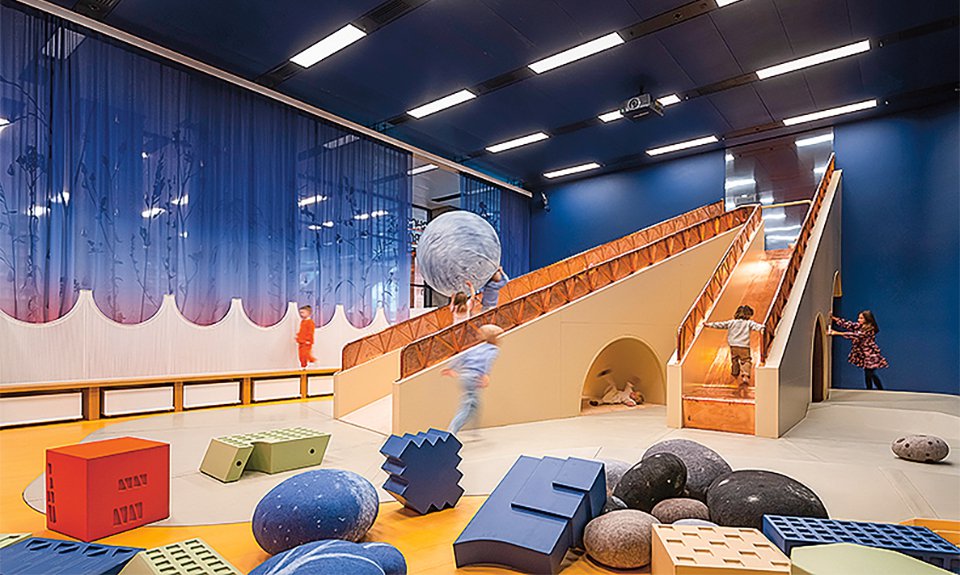 Большая горка. Фото: пресс-служба музея «ЗИЛАРТ»