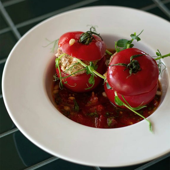 Пхали из свежего помидора.  Фото: ресторан «Аивани»