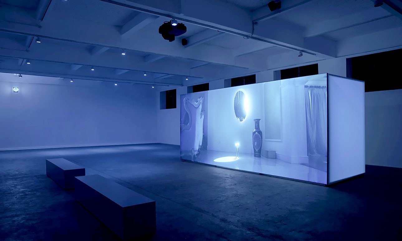 Араш Нассири. «Жизнь жука».  2025.  Фото: Andy Keate/Chisenhale Gallery.