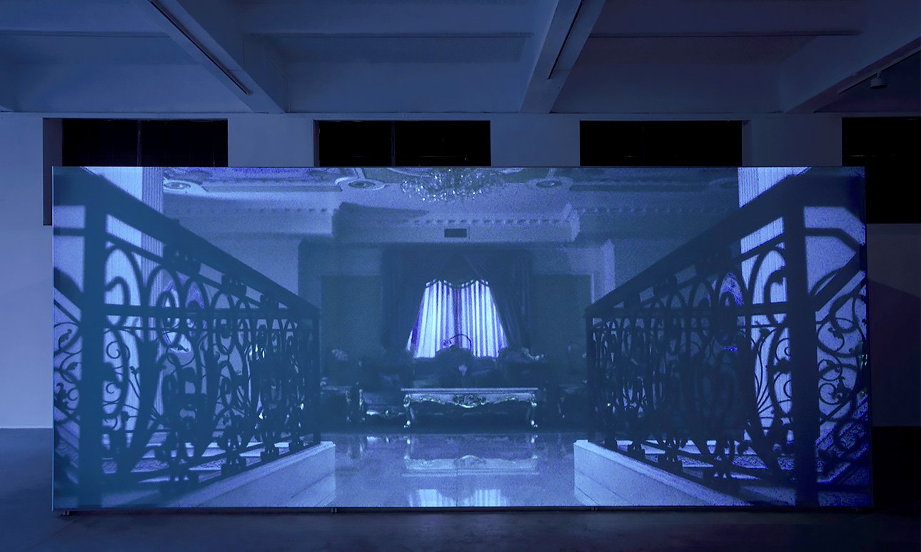 Араш Нассири. «Жизнь жука».  2025.  Фото: Andy Keate/Chisenhale Gallery.