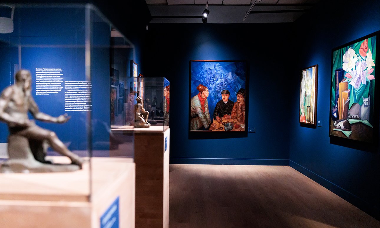 Выставка «Волга. Москва. Нева. Саратовские символисты в Москве и Ленинграде 1920–1940-х» в павильоне «Рабочий и колхозница». Фото: Музей Москвы