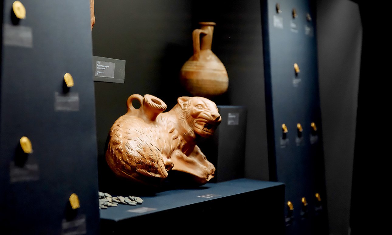Выставка «Боги, цари и варвары. Монеты Боспорского царства» в Музее Международного нумизматического клуба.  Фото: Музей МНК