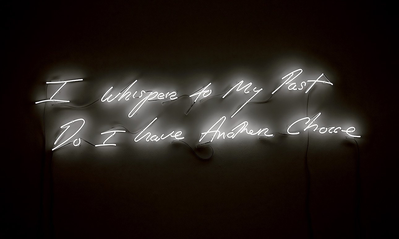 Трейси Эмин. «Я шепчу своему прошлому: «Есть ли у меня другой выбор?». 2010. Фото: Tracey Emin/DACS 2026