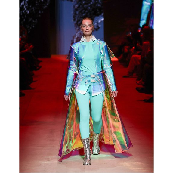 Сотрудники компании СИБУР на индустриальном показе.  Фото: Braining Group