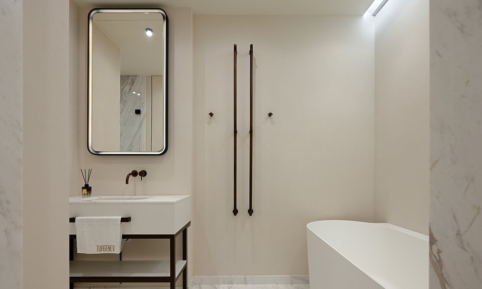 Ванная комната в квартире клубного дома TURGENEV.  Фото: TURGENEV