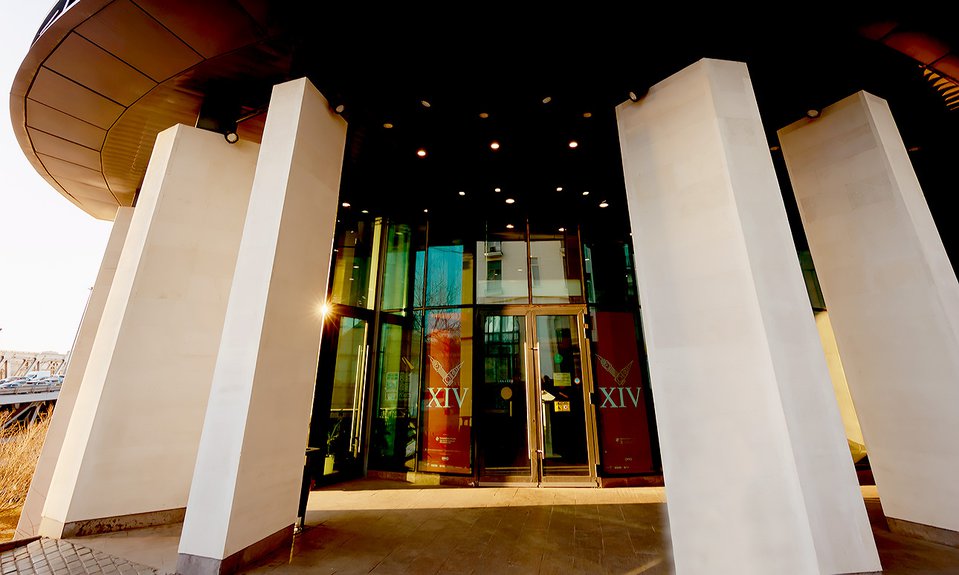 Вручение XIV Премии The Art Newspaper Russia прошло в театре «Мастерская Петра Фоменко».  Фото: Ирина Полярная/Наталья Польская/Анна Макаревич/Анна Темерина