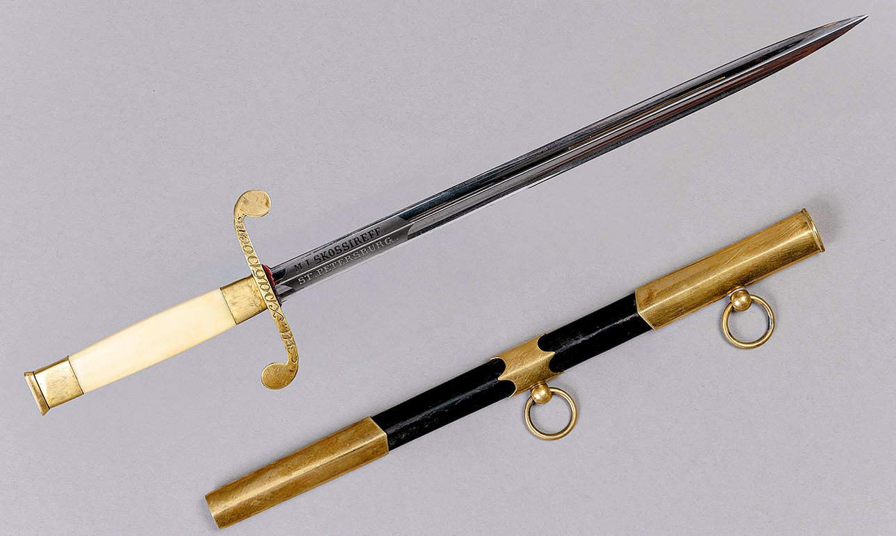 Наградное аннинское оружие «За храбрость». Морской офицерский кортик. Конец XIX — начало XX века.  Фото: коллекция Игоря Скибы