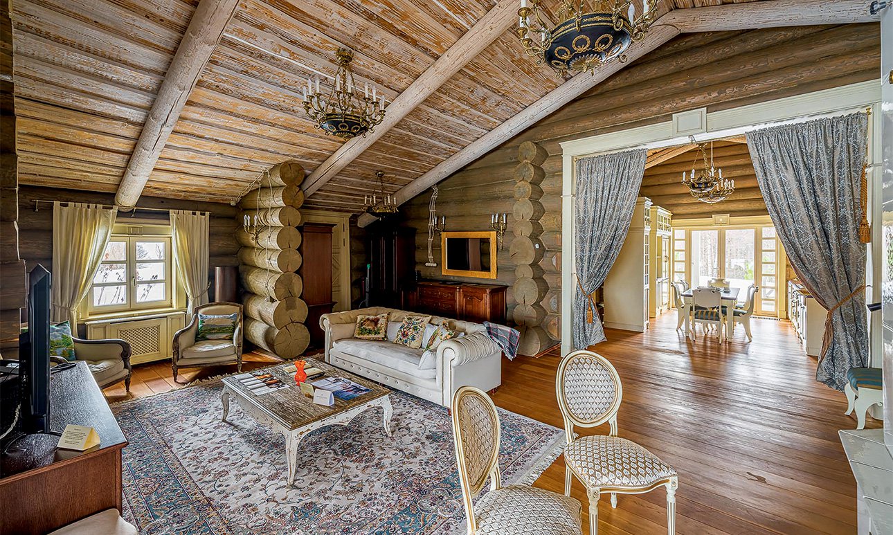 Интерьер гостиной дома «Барский».  Фото: отель-усадьба «Времена года»