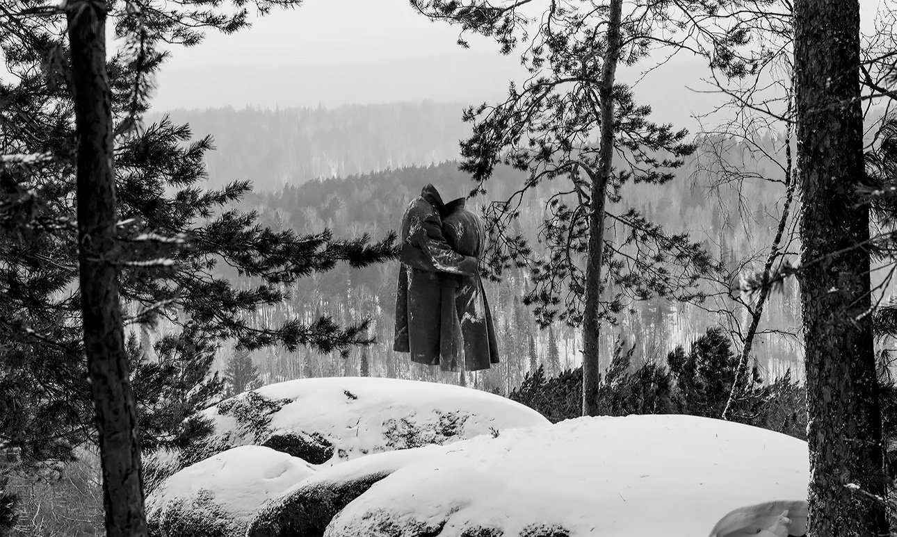 Элина Гусарова. «Двое». Из серии «Край причудливых скал».  Фото: СССХ