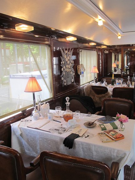 Интерьеры поезда на выставке Il était une fois l’Orient Express. Париж, 2013 г. Фото: Алексей Тарханов