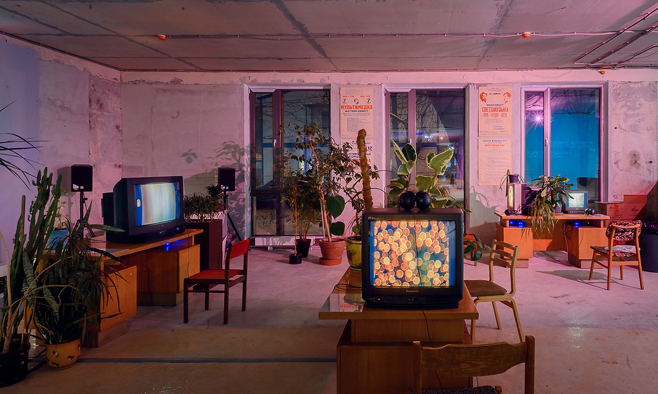 Выставка «Прометей. Демоверсия» в пространстве НИИ × Alpbau. 2017.  Фото: галерея «Триумф»