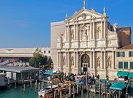 Патти Смит, Джим Джармуш и Брайан Ино участвуют в проекте Ватикана на биеннале в Венеции