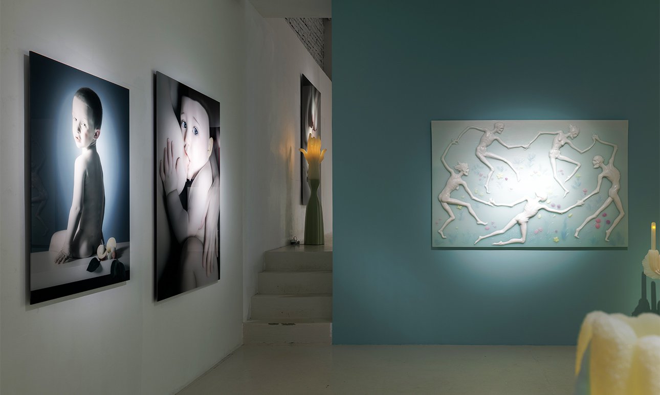 Персональная выставка Олега Доу «Кибер-Эдип» в галерее а—с—t—р—а.  Фото: Денис Лапшин