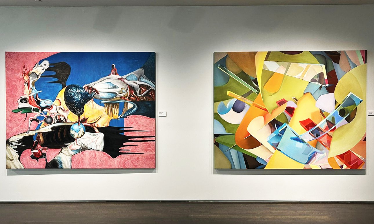 Иван Плющ. Meaning 1. 2025. Ольга Тобрелутс. Meaning 1. 2025. (слева направо).  Фото: Pearl Fincher Museum of Fine Arts