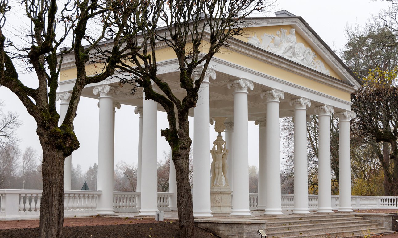 Павильон Трех граций, построенный по проекту Чарльза Камерона, вновь обрел первозданный облик.  Фото: ГМЗ «Павловск»